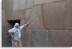 Кладка в Гранитном храме на плато Гиза (Египет)