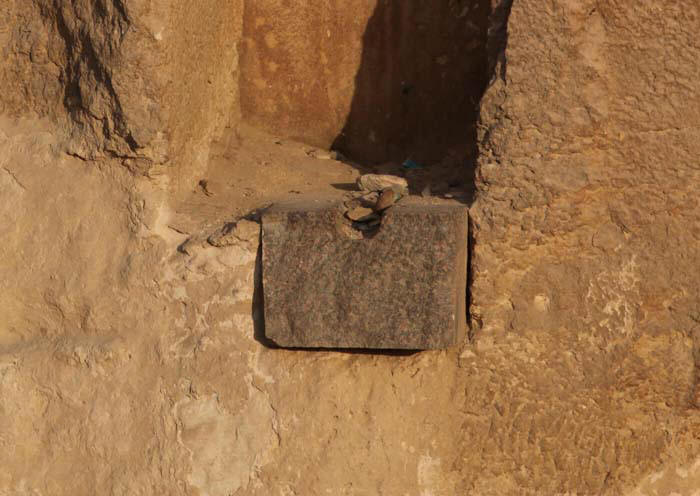 Водосток в Гранитном храме