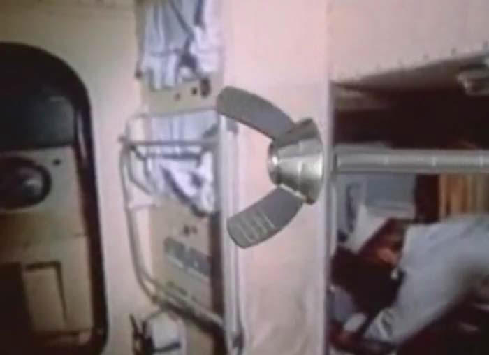 Вращающаяся гайка с «ушками» слетает с резьбового крепления