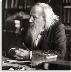 Менделеев в рабочем кабинете