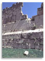 Храмовый комплекс, Баальбек. Трилитон