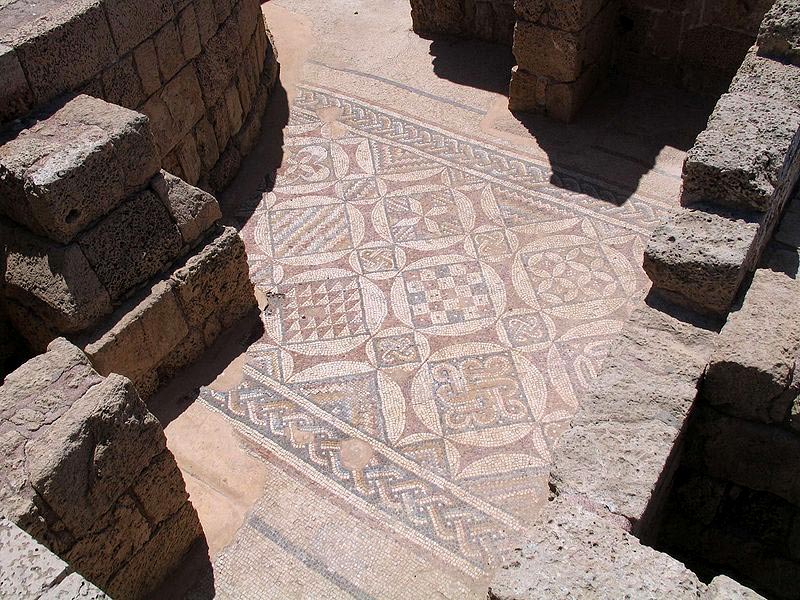 Свастика города Кесарии времён Ирода