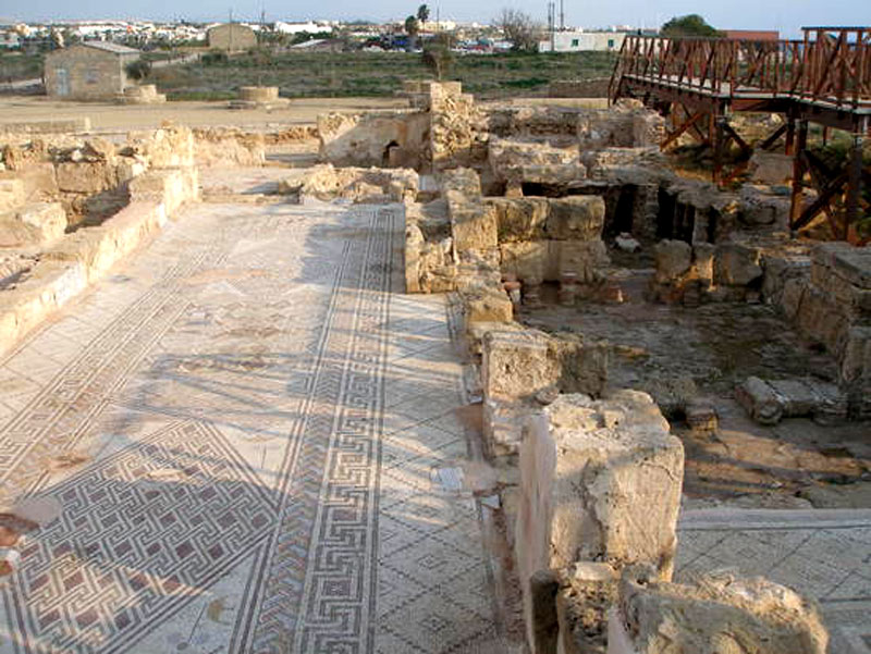 Мозаика со славяно-арийскими символами на о. Кипр в городе Пафос