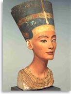 Бюст царицы Нефертити, приблизительно 1350 г. до н.э., Египетский Музей, Берлин