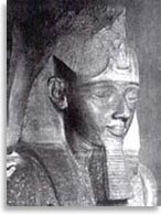 Фараон с красными волосами Рамсес II (1292-1225 гг. до н.э.)