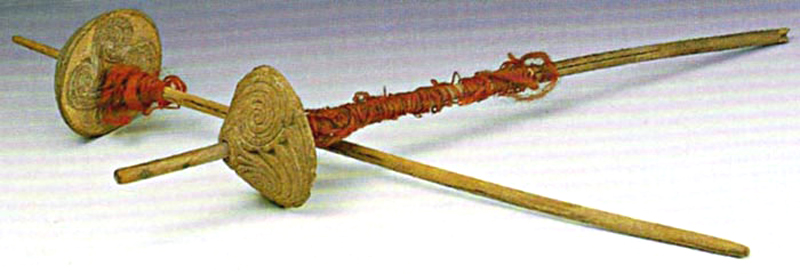 Предметы из могил белого человека в Китае. Веретено