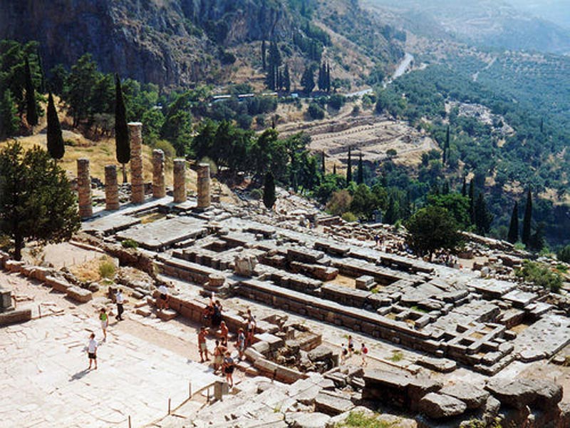 Дельфийский храм Аполлона