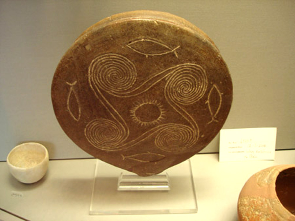Свастика на Керамике, Киклады, о. Наксос 3200 до н.э.