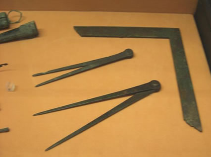 Инженерные инструменты. Помпеи. Национальный археологический музей Неаполя. Инженерные инструменты. Помпеи. Национальный археологический музей Неаполя.