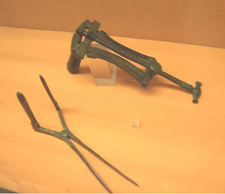 Медицинские инструменты. Помпеи. Национальный археологический музей Неаполя. Медицинские инструменты. Помпеи. Национальный археологический музей Неаполя.